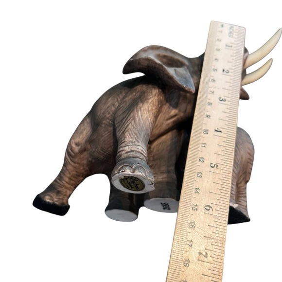 Elephant Family Andrea by Sadek 2992 Mother and Baby Trunk Up Precious - Picture 11 of 13